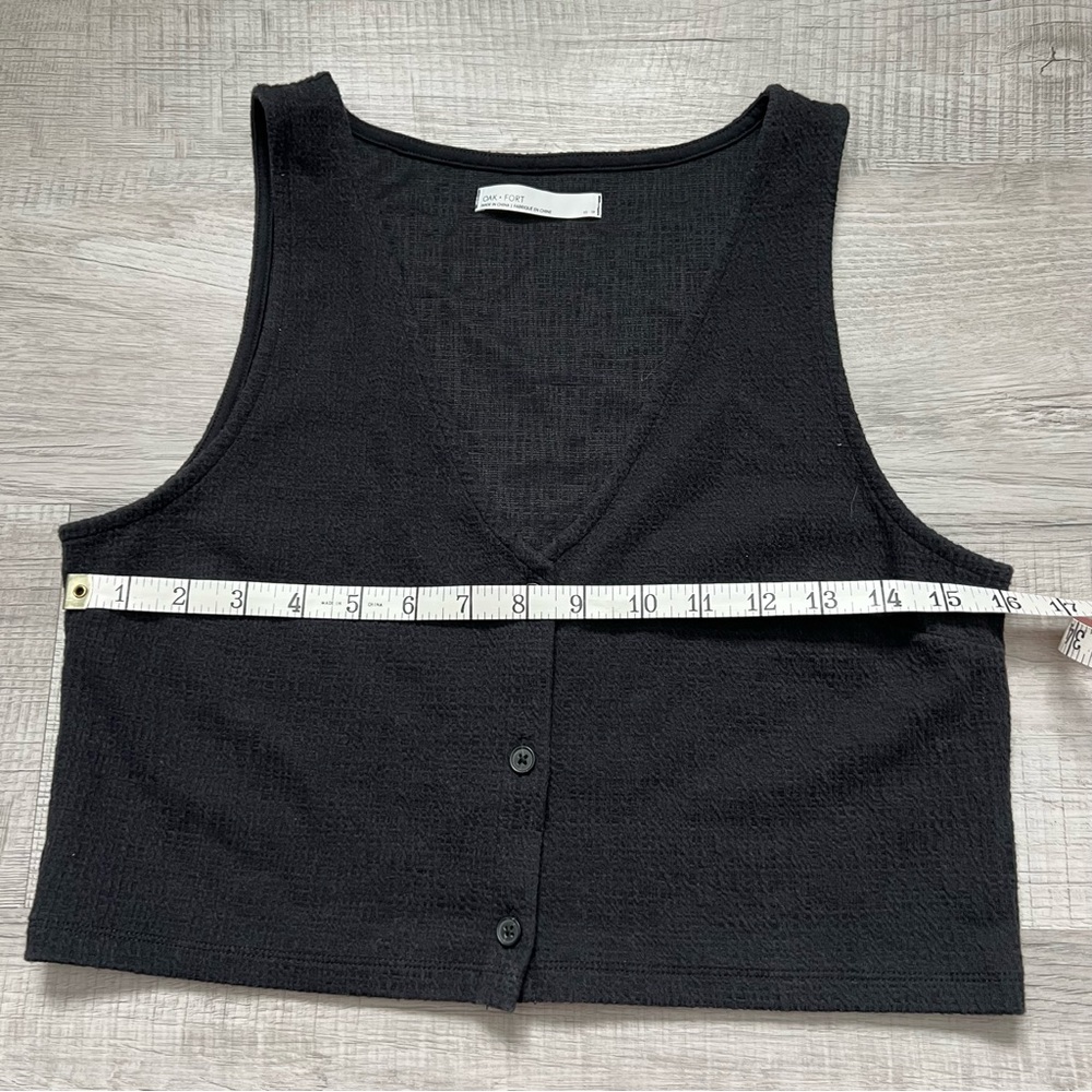 OAK + FORT BUTTON FRONT VEST TANK Gauzy XS Black - Picture 11 of 11